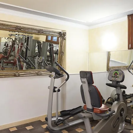 Relais La Corte Di Cloris 3* Флоренция